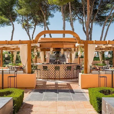 Szálloda Gran & Club 5*